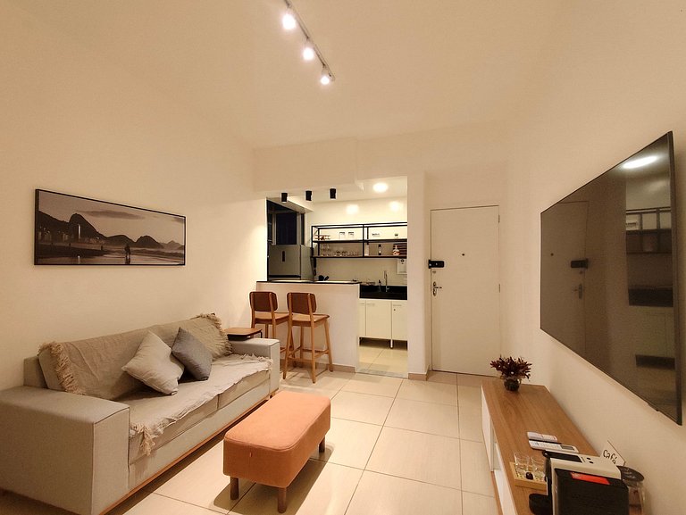 Moderno e Aconchegante – a 3 min a pé da Praia, Espaço para